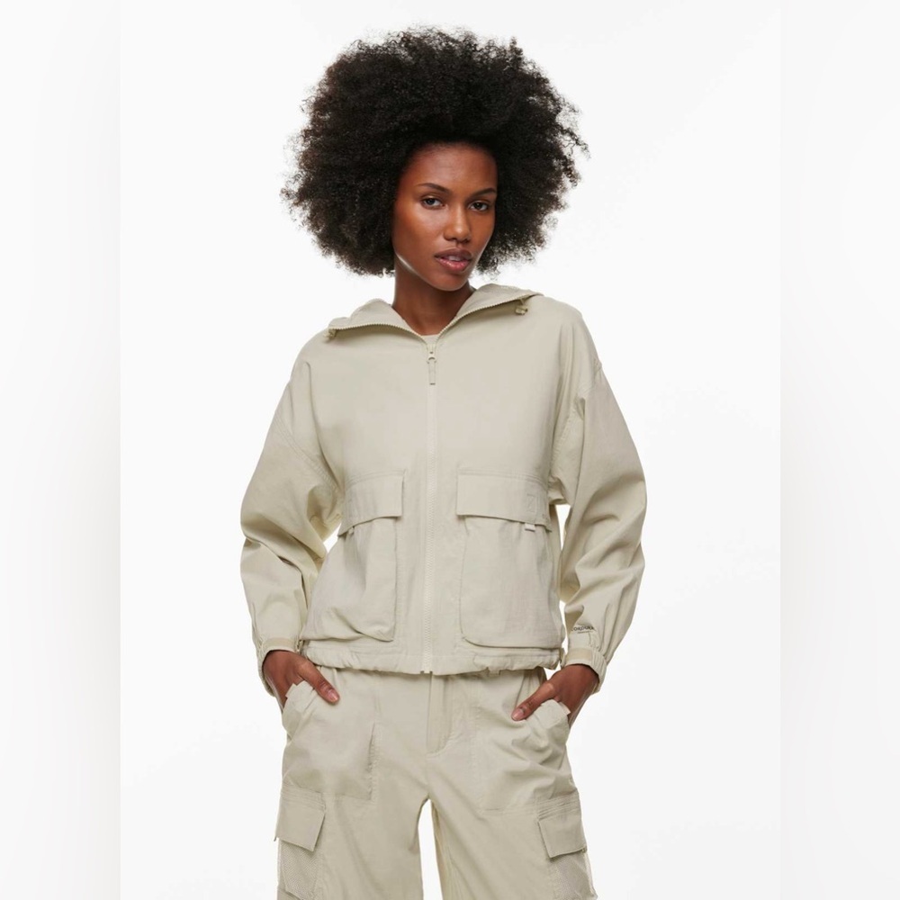 Aritzia Golden Canyon Jacket Large Lightweight Cream Tan